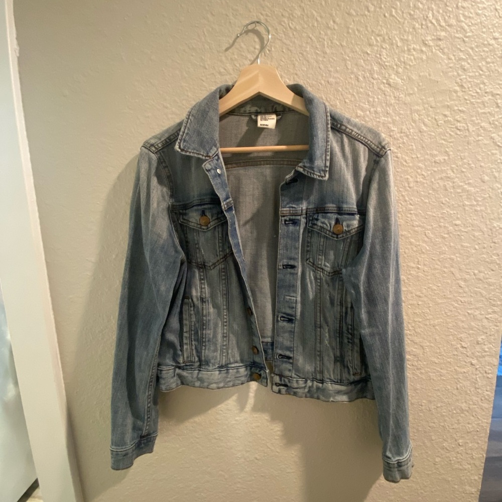 Light wash jean jacket